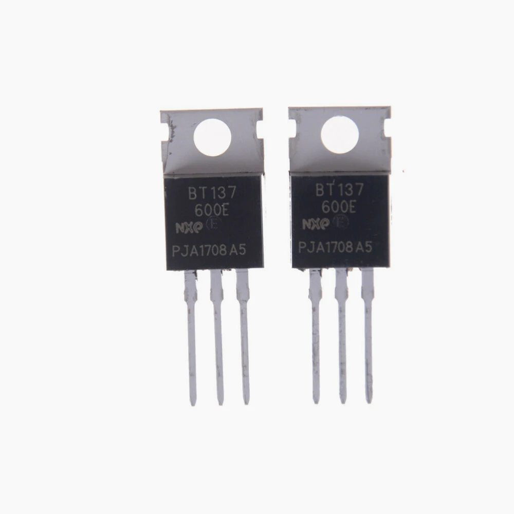 Pack de 5 triacs BT137-600E 8A 600V pour contrôle et commutation