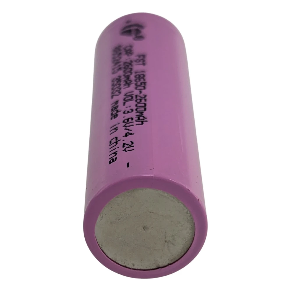 Batterie 18650 2600mAh 3.7V rechargeable lithium Li-ion satkit