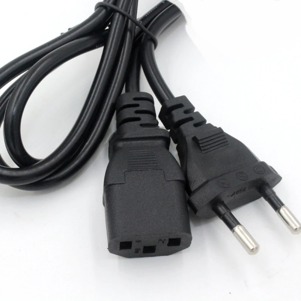 Câble d’alimentation 1,2 m avec prise plate 2 broches et connecteur droit C13 pour PC