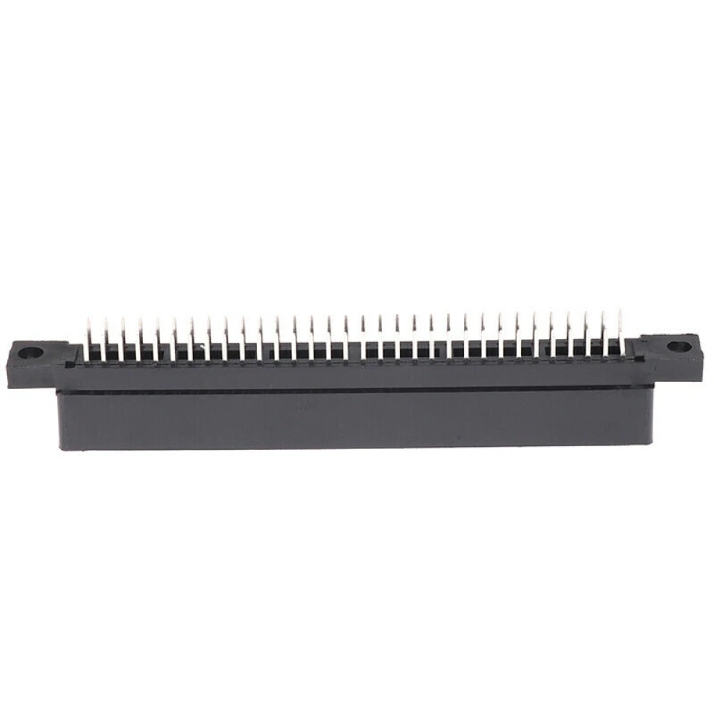 Vista lateral del conector 64 pines compatible con Sega Mega Drive