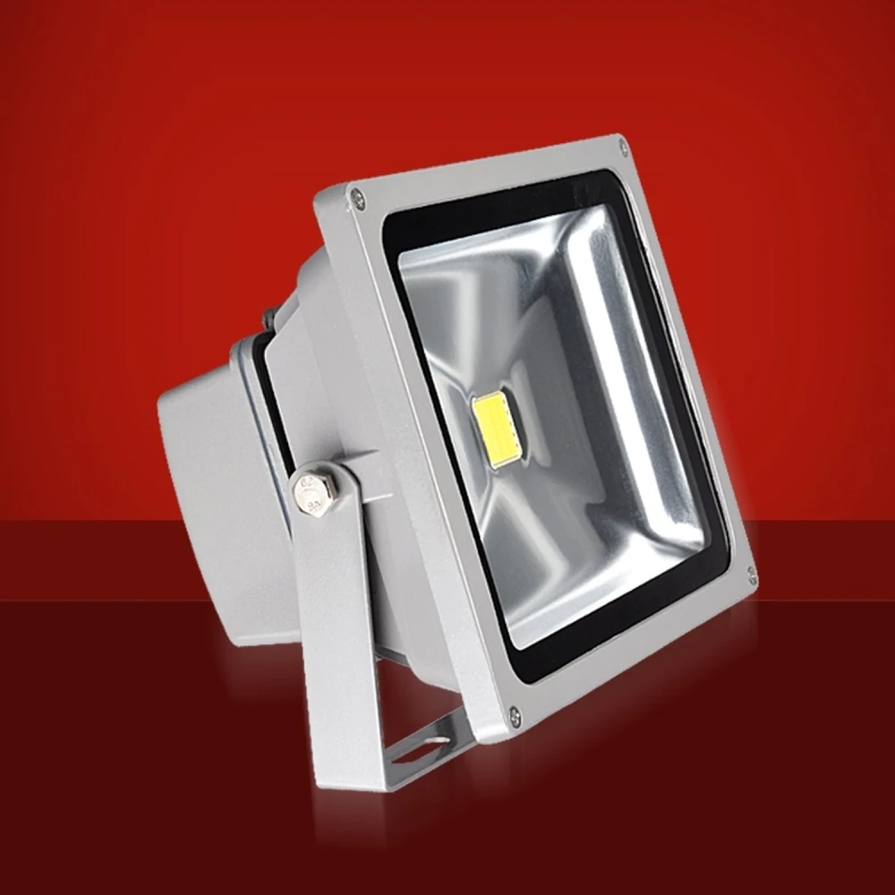 Projecteur LED 10W 3000K lumière chaude pour éclairage extérieur