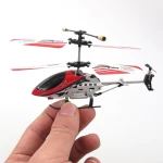 Vista general del mini helicóptero A68675 con giroscopio y luces LED