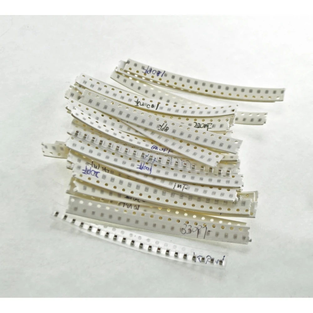 Pack condensateurs SMD 0603 - 720 condensateurs, 36 valeurs de 1pF à 10uF