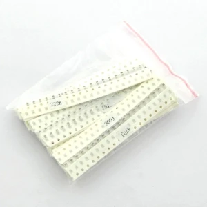 satkit Pack de condensateurs SMD 0805 - 700 pièces avec 35 valeurs différentes de 1pF à 10uF