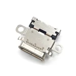 Conector hembra USB tipo C para Nintendo Switch mostrado desde diferentes ángulos