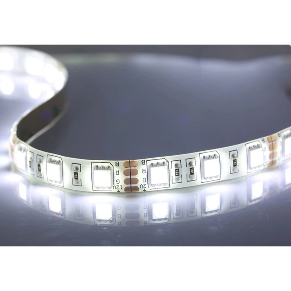 Ruban LED 12V 5050 5 mètres blanc froid pour éclairage intérieur et extérieur